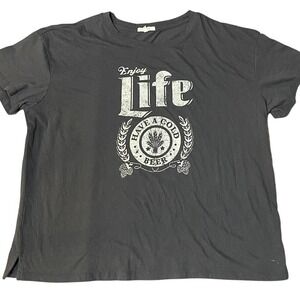 Black and white "Enjoy Life" t-shirt size xl #casualwear #beershirt SZ XL